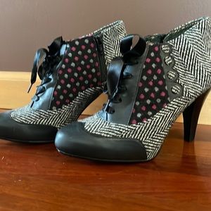 Poetic License - Booties